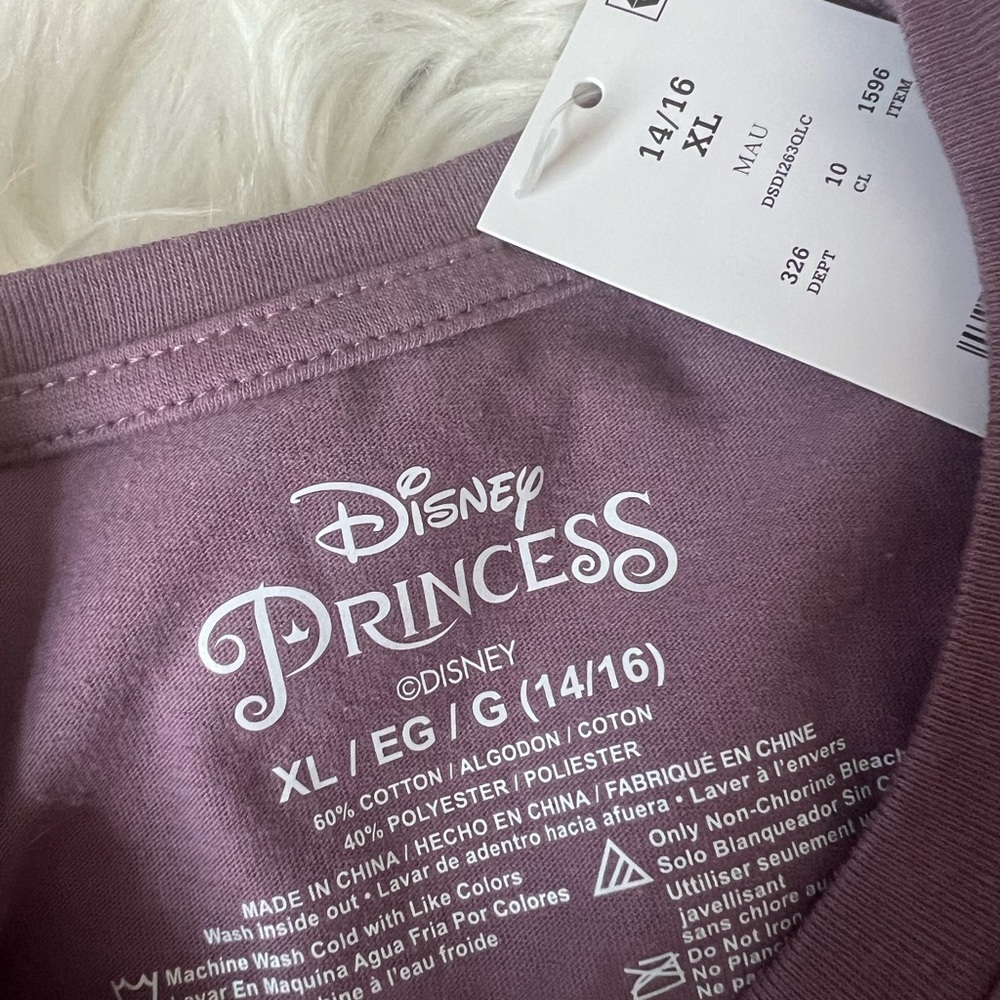 Girls’ Disney Princess & Villain Long Sleeve Tee - Picture 3 of 4